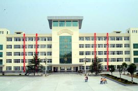 荆门市财经学校