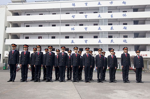 江陵县白马寺镇服装学校