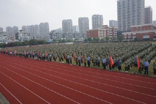 潜江市技工学校