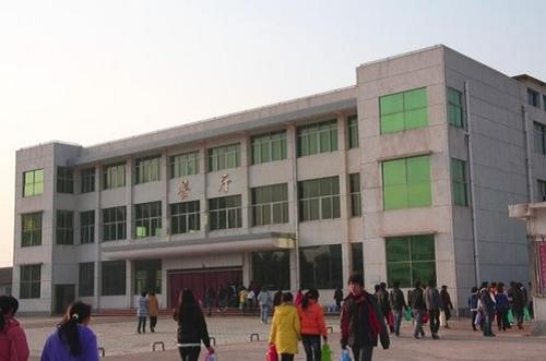 黄冈劳动技工学校.jpg