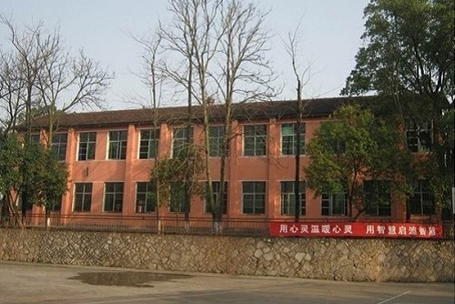 钟祥市承天实验学校.jpg